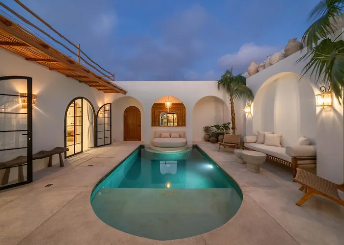 Heiwa - Tropical Meets Mediterranean, 2br Canggu (Bali)