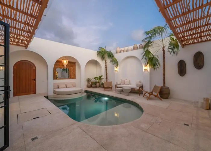 Heiwa - Tropical Meets Mediterranean, 2br Villa *