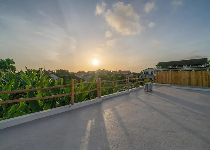 Villa Heiwa - Tropical Meets Mediterranean, 2br Canggu (Bali)