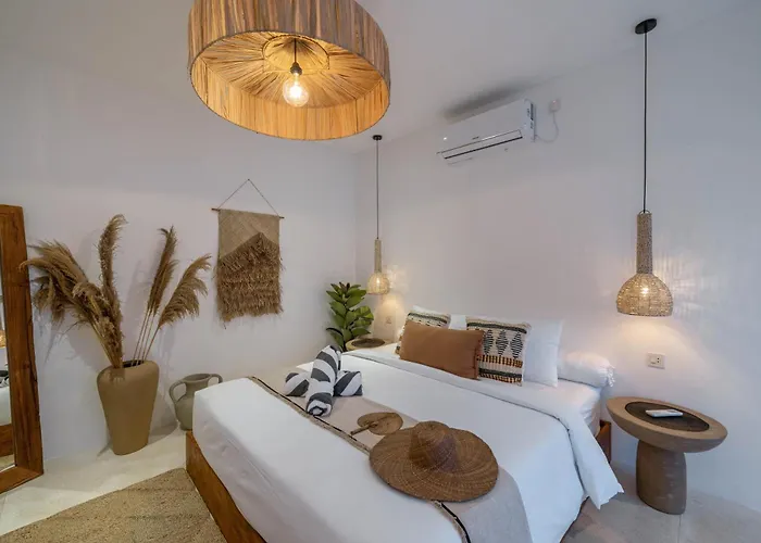 Heiwa - Tropical Meets Mediterranean, 2br Villa *