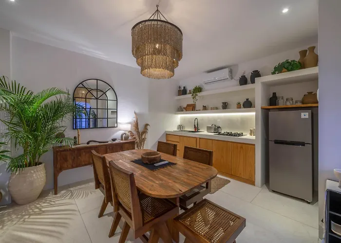 Heiwa - Tropical Meets Mediterranean, 2br Villa