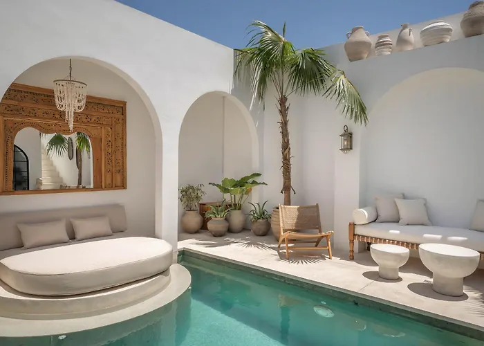 Heiwa - Tropical Meets Mediterranean, 2br