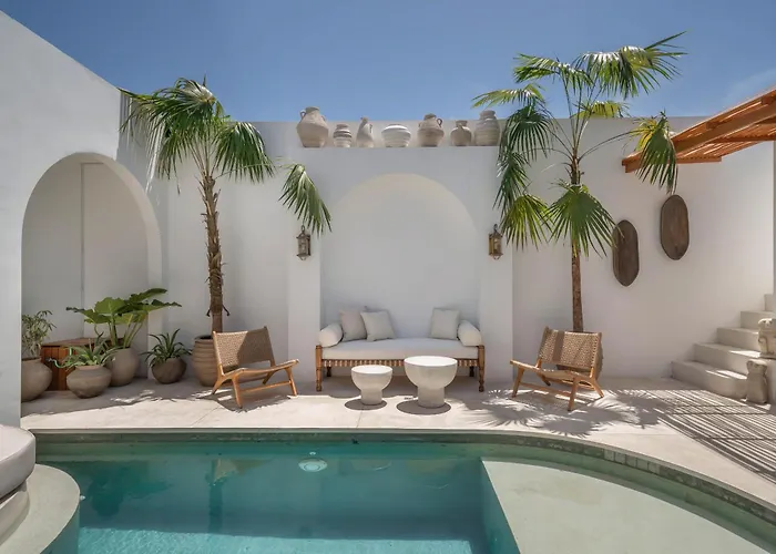 Villa Heiwa - Tropical Meets Mediterranean, 2br *