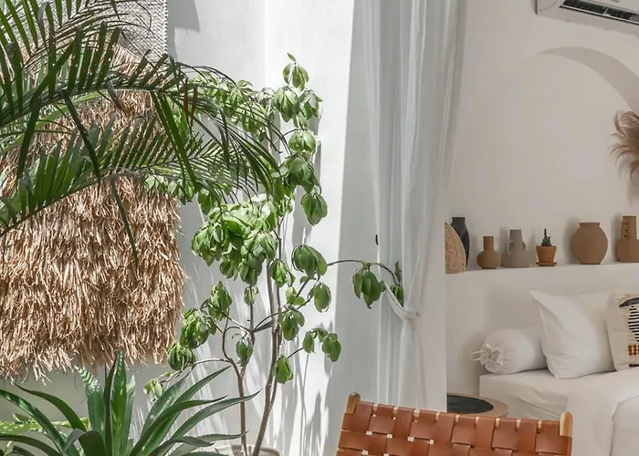 Villa Heiwa - Tropical Meets Mediterranean, 2br Canggu (Bali)