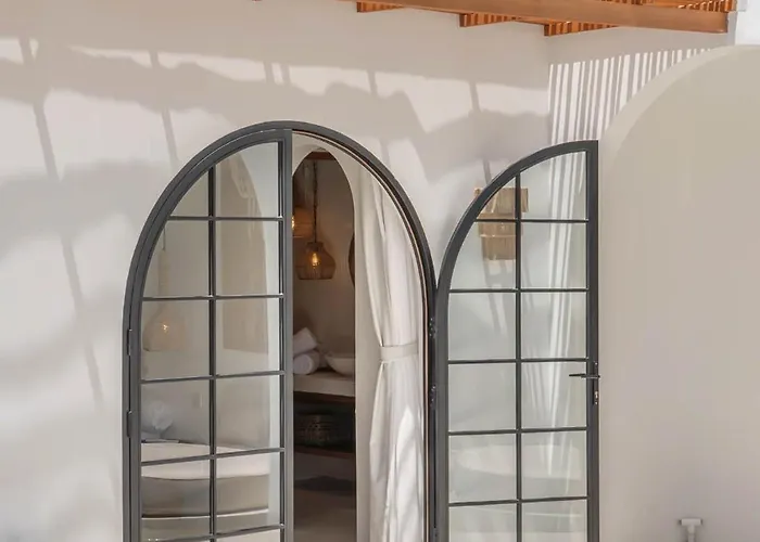 Heiwa - Tropical Meets Mediterranean, 2br Canggu (Bali)