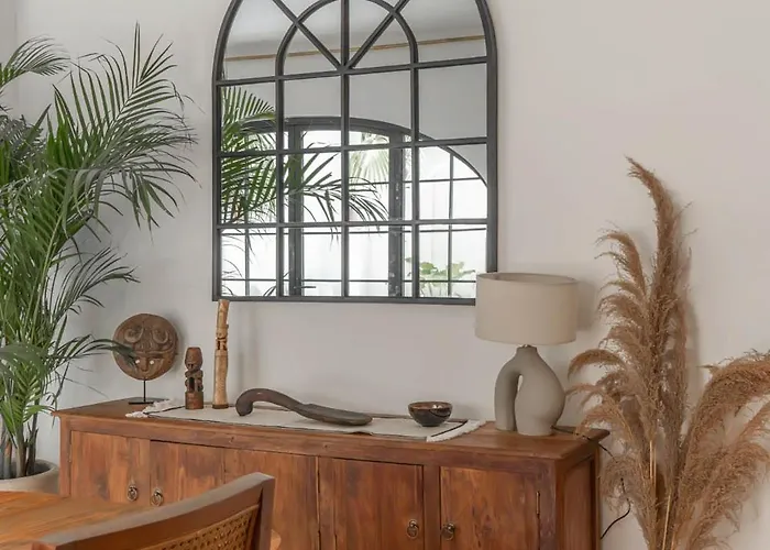 Heiwa - Tropical Meets Mediterranean, 2br Villa