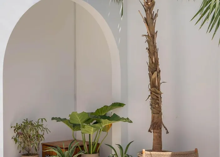 Heiwa - Tropical Meets Mediterranean, 2br Canggu (Bali)